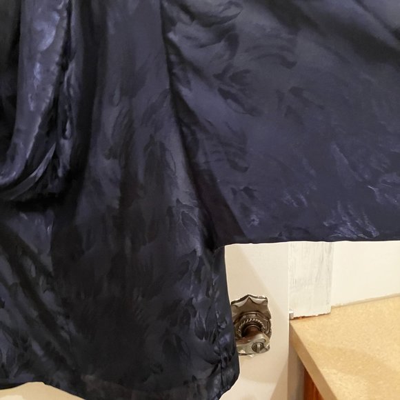 Style 1 size 6 dark blue blouse - Picture 4 of 5